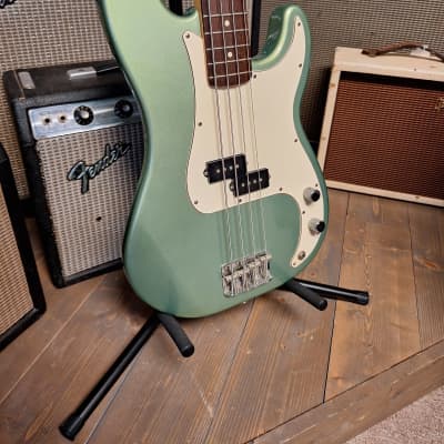 MIM Fender Precision Bass 1994 White | Reverb