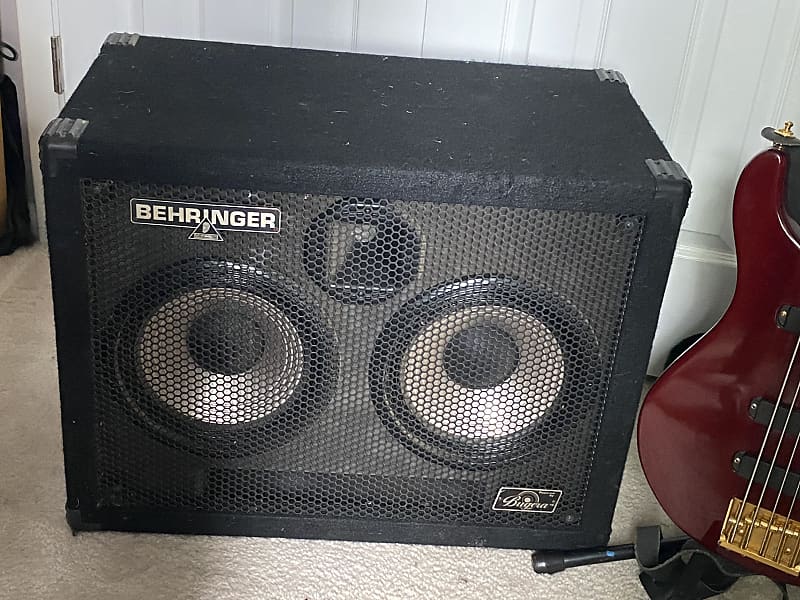 Behringer Bugera Ultrabass BA210 2 x 10 with 1