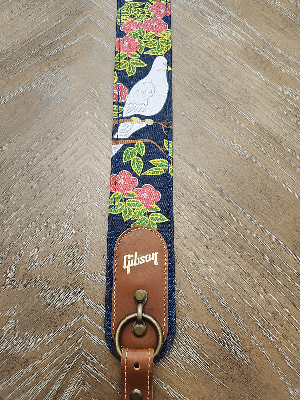 Gibson The Dove Premium Guitar Strap Guitar strap