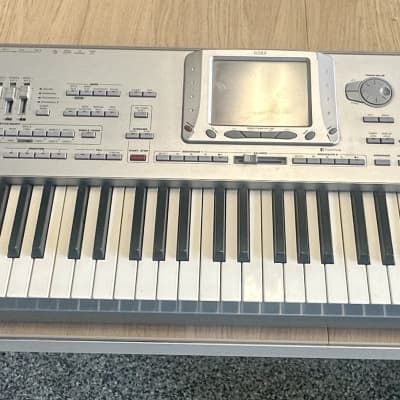 Korg Pa1X PRO Elite 76-Key Professional Arranger Workstation 2000s - Silver