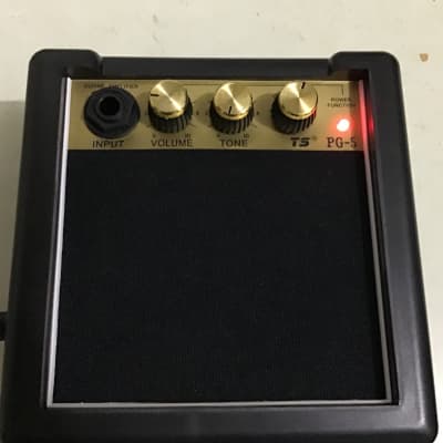 TS  PG-5 2015 - Mini guitar amplifier 9 v battery image 4