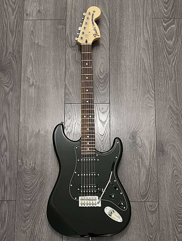 ギター Fender American Special Stratocaster HSS Fender American Special HSS Stratocaster Electric Guitar 3