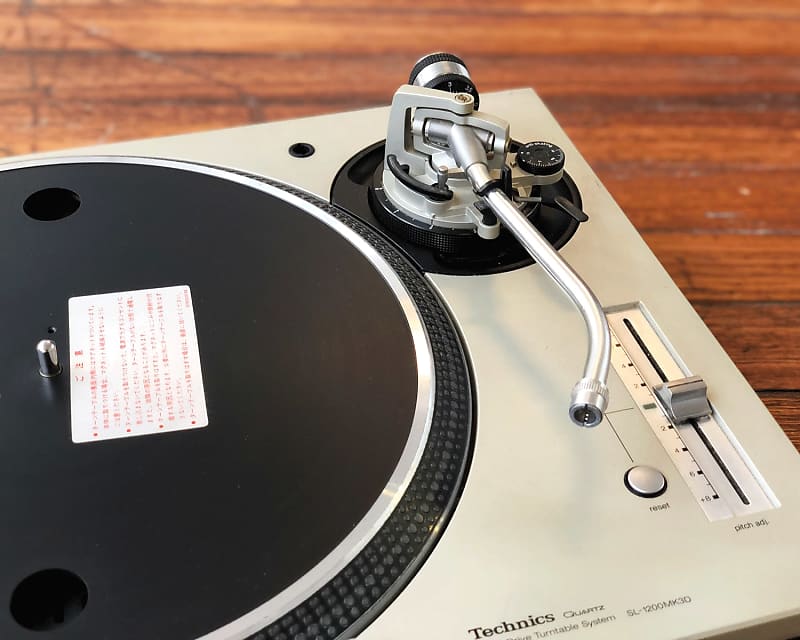 【user_c0043144】SL-1200 MK3 Technics SL1200 MK3 Turntable Rental (w/o needle & cartridge