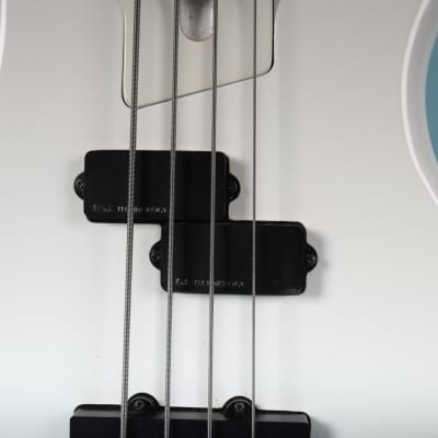 Fernandes FRB Revolver 4 String Electric Bass White Short Scale image 10