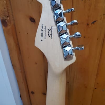 Fender Squier Mini Stratocaster and Frontman 10 watt Amp 2016 image 5