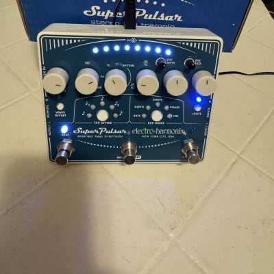 Electro-Harmonix Super Pulsar Tremolo | Reverb