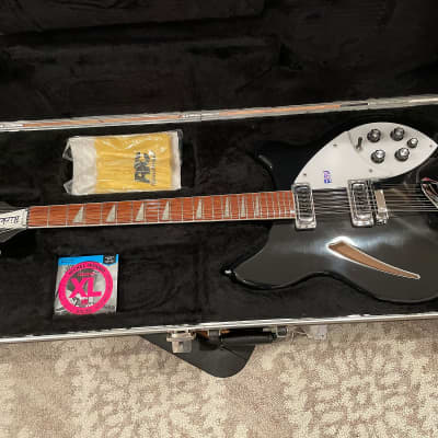 Vox Virage II (2) Custom Butterfly Series VGC2S BF Black