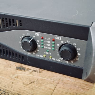 QSC PLX1602 2 channel PA power amplifier amp in excellent condition-church owned image 2
