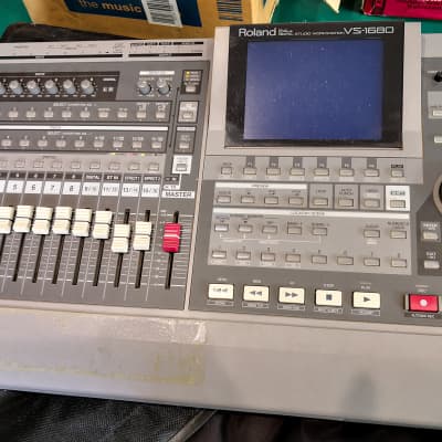 Roland VS-1680 - Gearspace