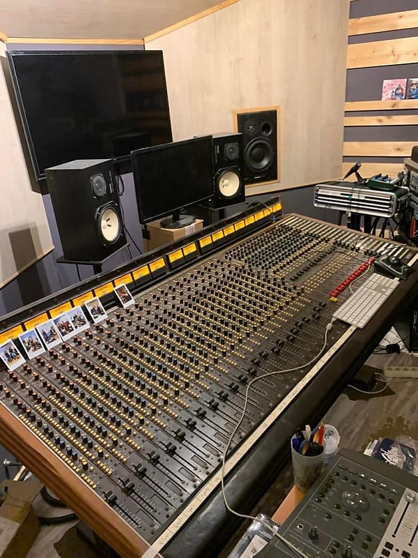 Soundcraft 2400 Reverb France