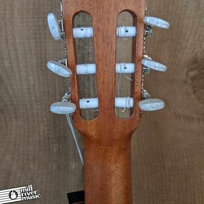 Ortega Traditional Series Cedar Top Nylon String Acoustic Guitar R190 w/Gigbag image 7