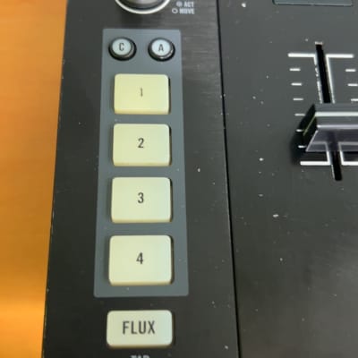 Native Instruments Traktor Kontrol Z2 2010s - Black image 4