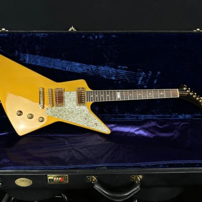 Gibson Explorer Centennial 100th anniversary of Gibson from 1995 in gold with original case image 9