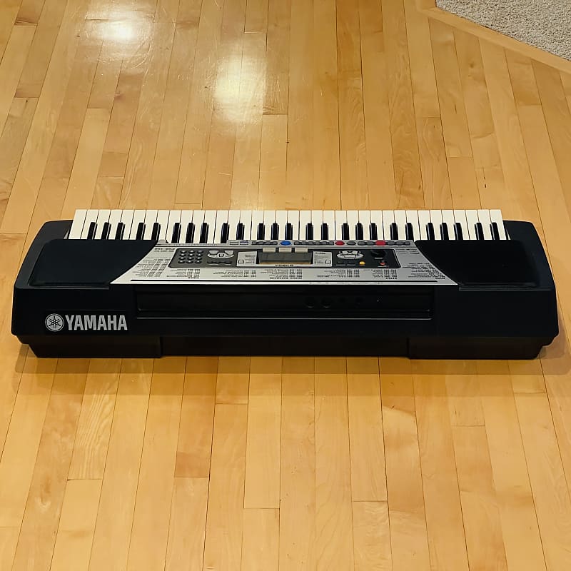 Yamaha PSR-350 Arranger Keyboard / Workstation with Disk