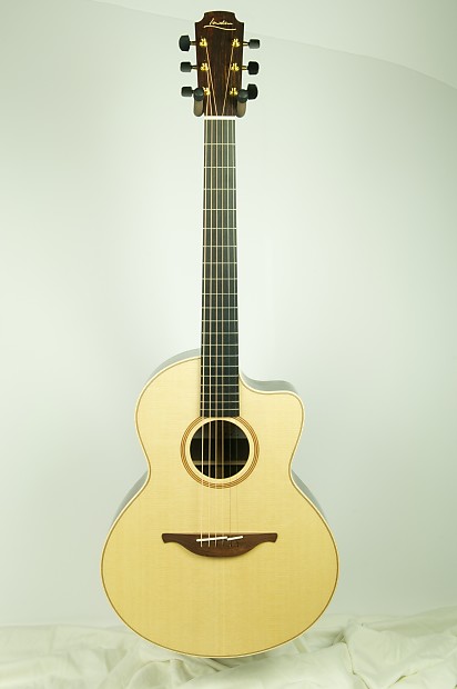 Lowden S32c Indian Rosewood Sitka Spruce