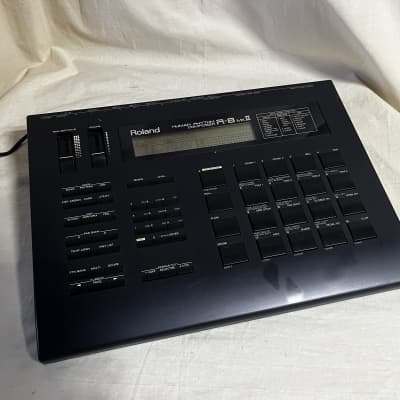 Roland R-8 MKII Human Rhythm Composer