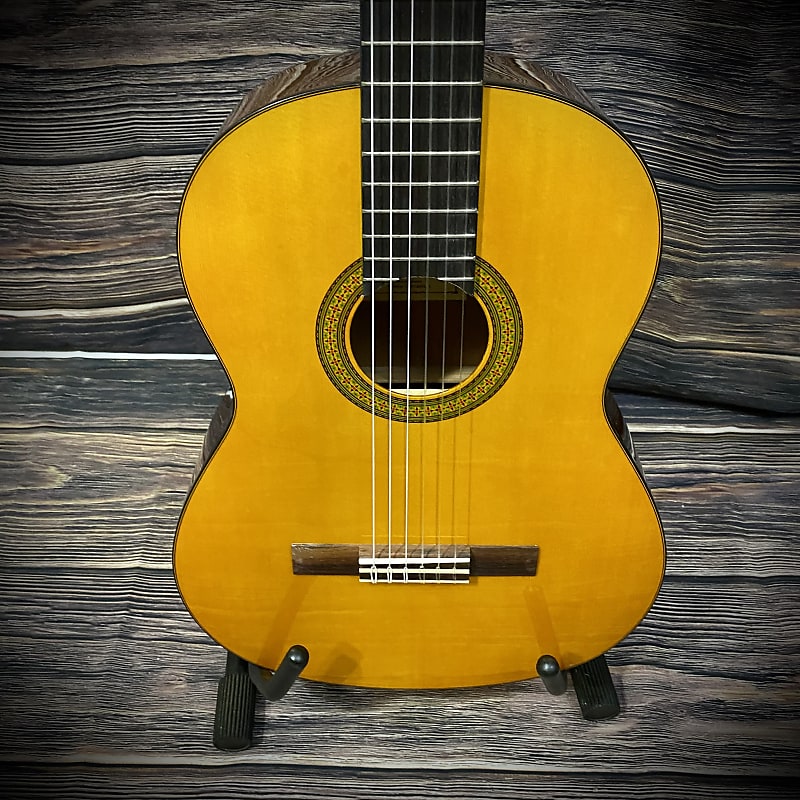 Yamaha CG-102 Full-Size Spruce Top Classical Guitar Natural image 1