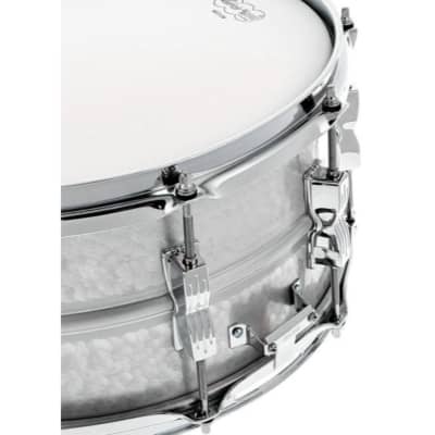 Ludwig LM405K Acrolite Hammered Aluminum Shell Snare Drum with Twin Lugs, 6.5"x 14" image 6