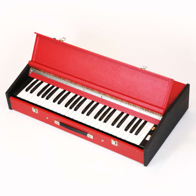 1960s Unknown Vintage Pump Air Organ Keyboard Two-Tone Red & Black Cute Retro Chord Organ Rare image 2