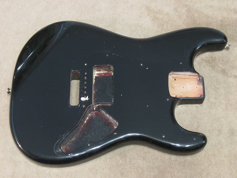 Vintage MIJ Fender Squier ST-331 Stratocaster Guitar Body Vintage MIJ Fender Squier ST-331 Stratocaster Guitar Body