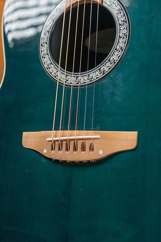 Ovation 1711 Standard Balladeer Acoustic-Electric Guitar