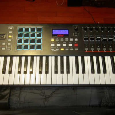 Akai MPK261 Midi Controller 2024 - Black