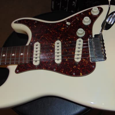 1996 Fender Jeff Beck Artist Series Stratocaster with Hot Noiseless Pickups and OHSC image 13