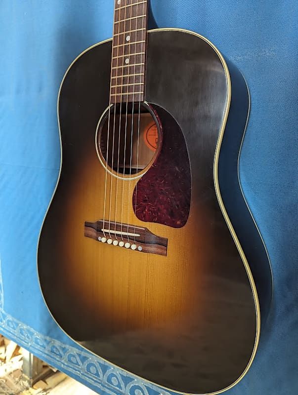 Gibson J-45 True-Vintage recent image 1