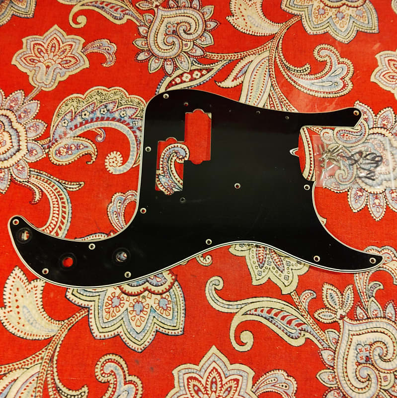 VINTAGE 1976 FENDER PRECISION BASS BLACK (4) PLY PICKGUARD w/ Reverb