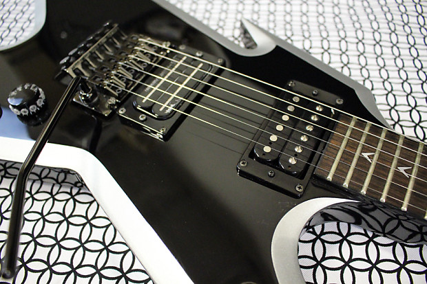 Dean Dime Razorback Silverburst Two-Tone Dimebag Darrell Signature Model  Guitar