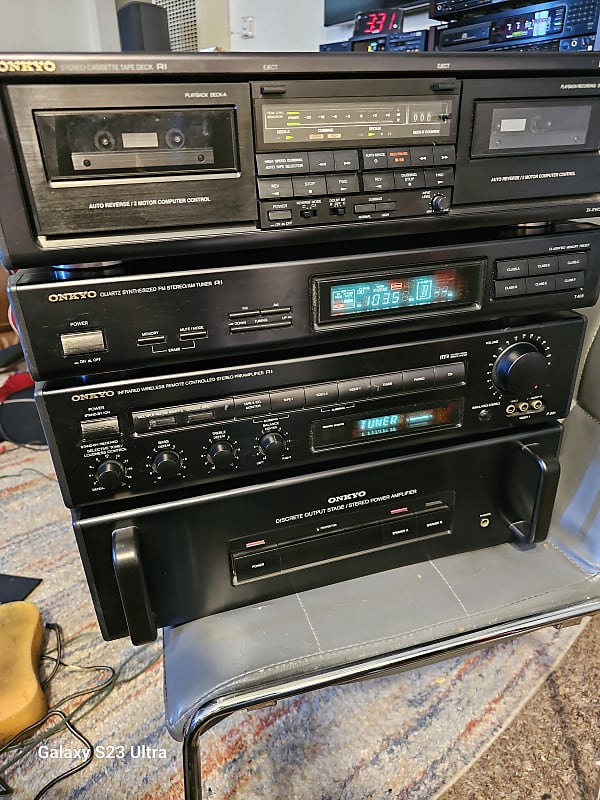 Onkyo stereo systems P301 1994 - Black | Reverb