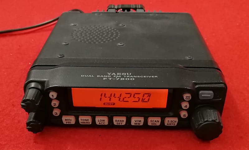 Yaesu FT-7800 | Reverb