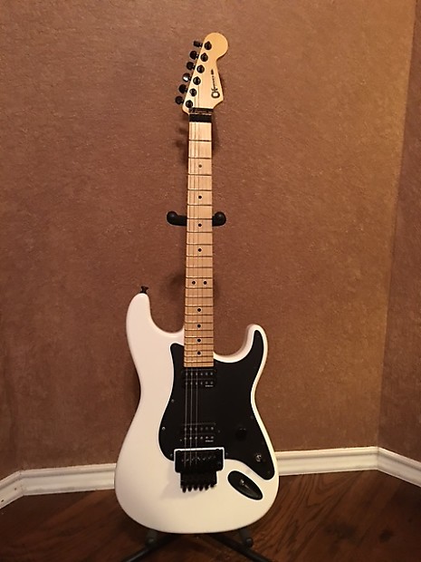 ギター Charvel SOCAL 1 2H JP FRD So-Cal :: MJ So-Cal Style 1 HSS FR M, Maple Fingerboard