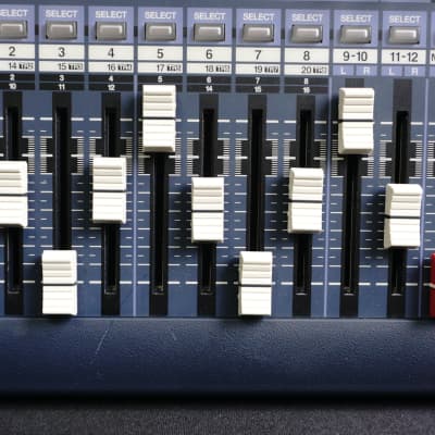 Roland VM-3100 Pro V-Mixing Station 24 Bit Digital Mixer - 100