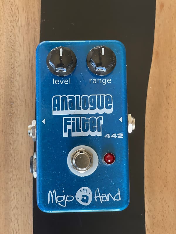 Mojo Hand FX Analogue Filter 442 - YouTube