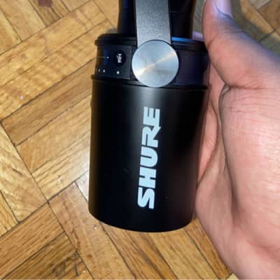 Shure MV7 Dynamic USB Podcast Microphone 2020 - Present Black image 3