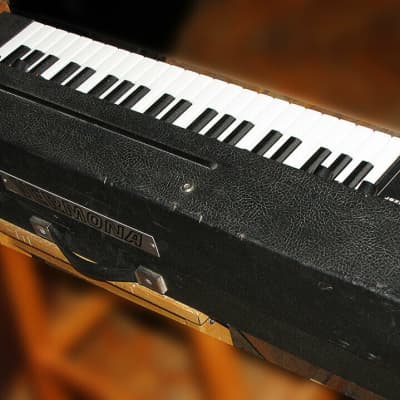 Vermona analog synthesizer image 8