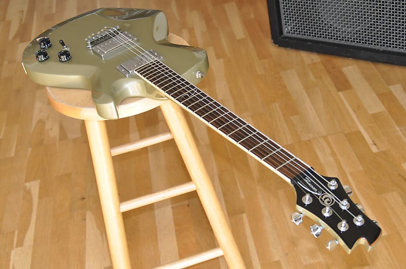 Cort Z42 TR Zenox Series Single Cutaway Trans Red | Reverb Cort Z42 TR Zenox Series Single Cutaway Trans Red | Reverb