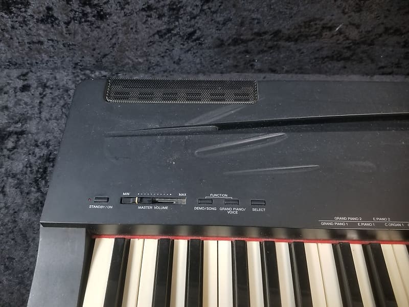 Yamaha P-70 Keyboard (Nashville, Tennessee)