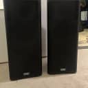 2- QSC KW153 3-Way 1000-Watt 15" Active Loudspeaker. Sold as a Pair. With Covers