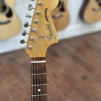 Fender Classic Player Jaguar Special with Pau Ferro Fretboard 2018 - 2019 - 3-Color Sunburst image 11