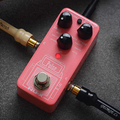 NuX NSS-4 Pulse Mini IR Loader Pedal   Pink. New! image 6
