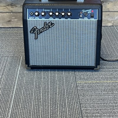 Fender Frontman 15G Series II 2-Channel 15-Watt 1x8