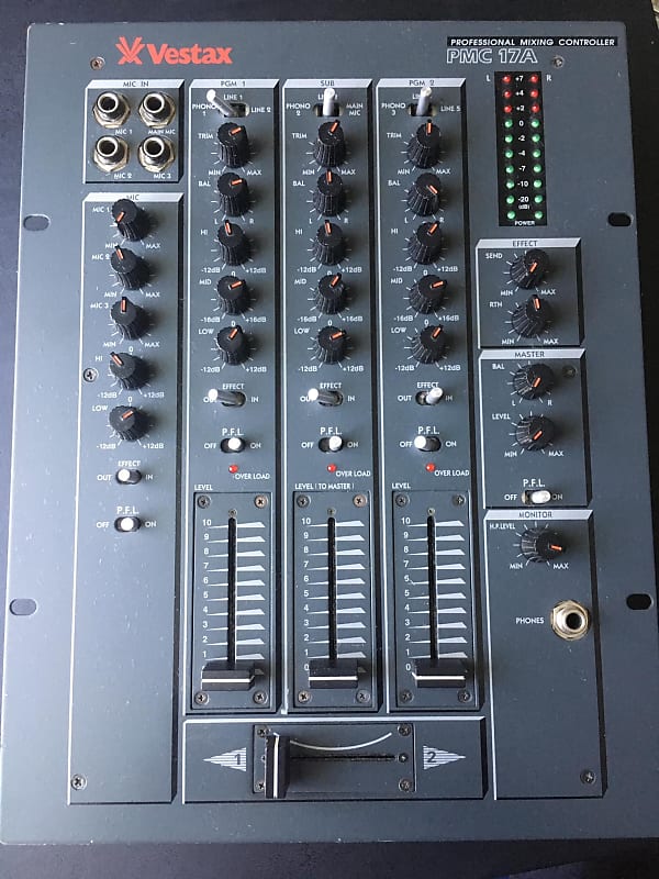 Vestax PMC 17a mixer