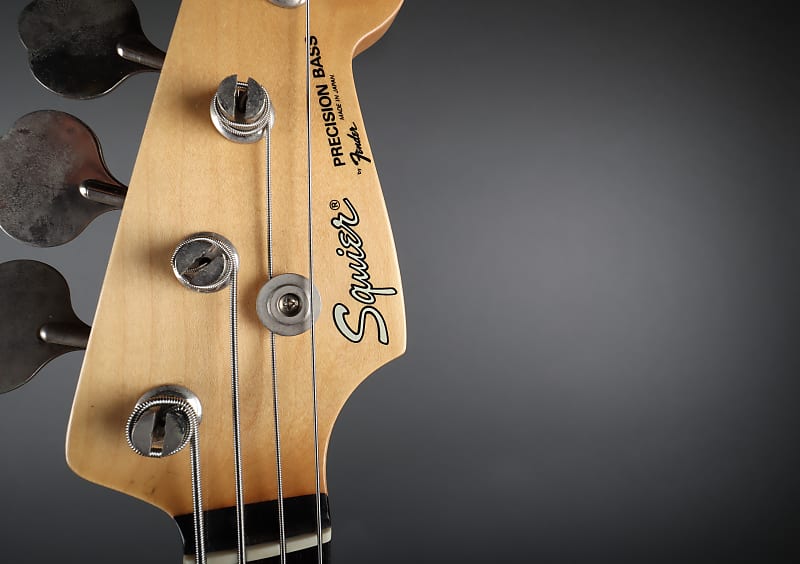 Fender Squier MIJ Precision Bass Medium/Short Scale 32