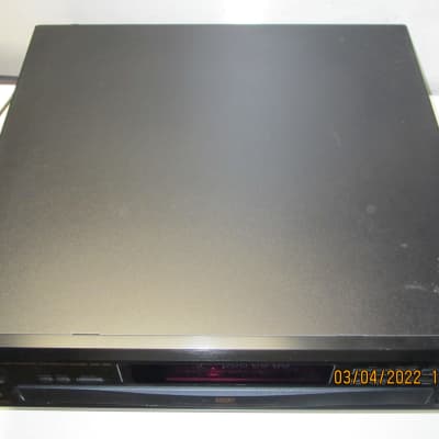 Denon Model DVM-1800 5 Disc Changer - Audio CD's and DVD's  -  w 24-bit, 96-kHz D/A Audio Converter image 12