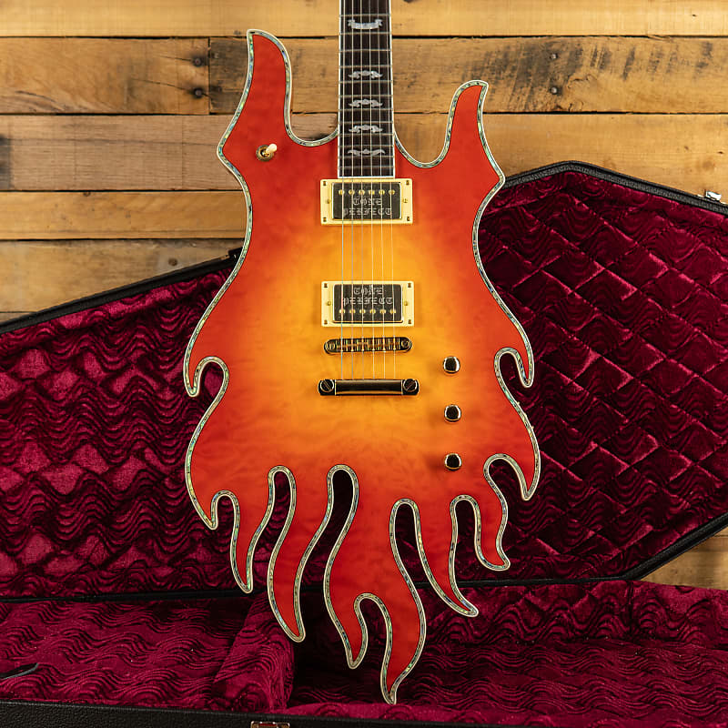 Minarik Guitars Studio X-Treme Inferno w/ Coffin Case - 8lbs 8oz