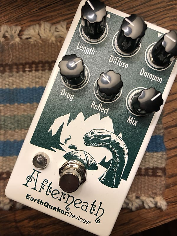 Earthquaker Devices Afterneath V2 Demo - YouTube