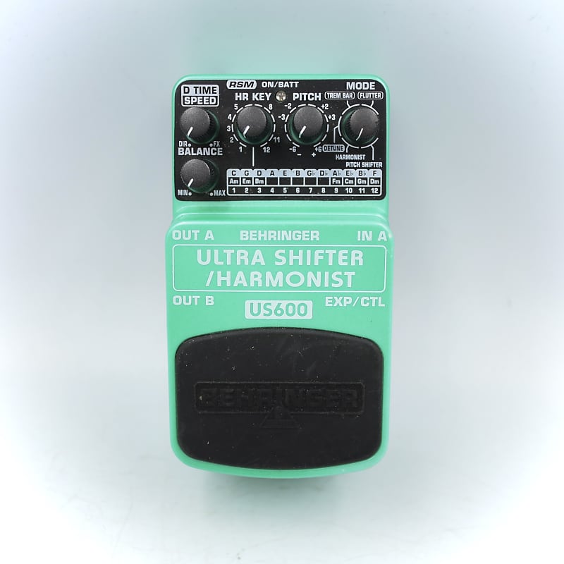 Behringer US600 Ultra Shifter Harmonist Guitar Effect Pedal