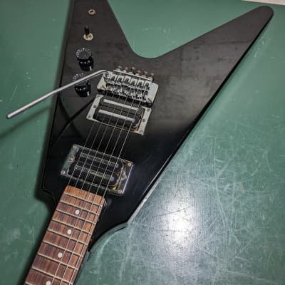 Flying V – Cool Old Guitars